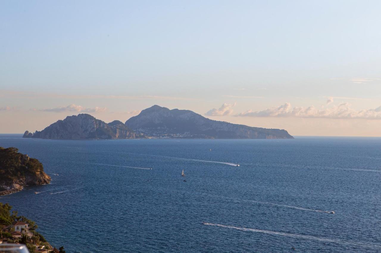 Hotel Vista Di Capri Масса-Лубренсе Экстерьер фото