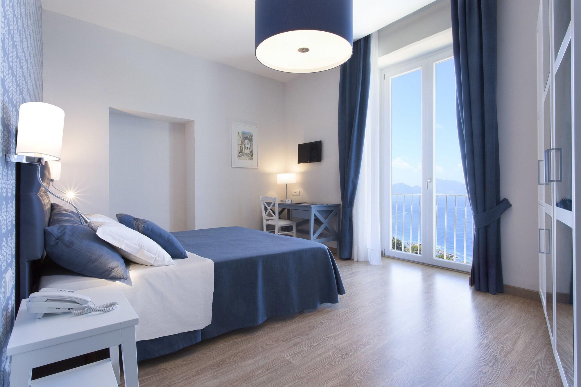 Hotel Vista Di Capri Масса-Лубренсе Экстерьер фото